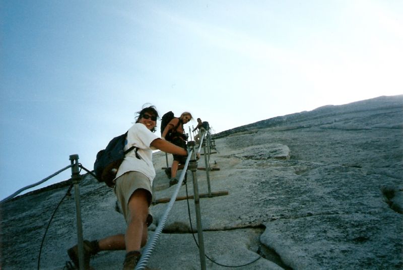 2002-XX Half Dome 05 Kristi, Henrich, Aslihan, coming down